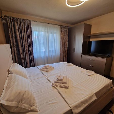 Apartament Iulius 4 Curtea de Argeş エクステリア 写真